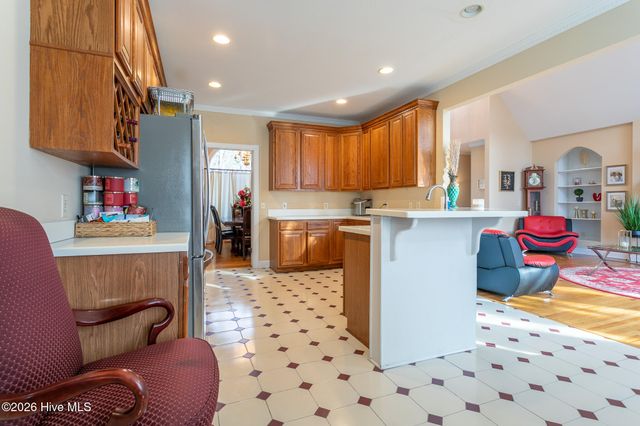 225 Beech Point Boulevard, Hertford, NC 27944