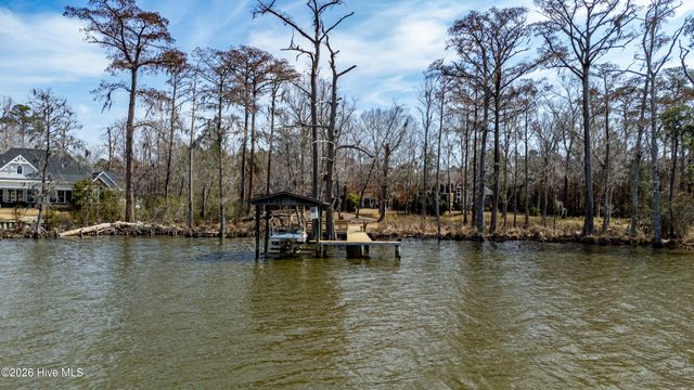 225 Beech Point Boulevard, Hertford, NC 27944