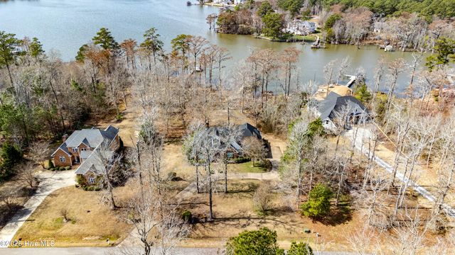 225 Beech Point Boulevard, Hertford, NC 27944
