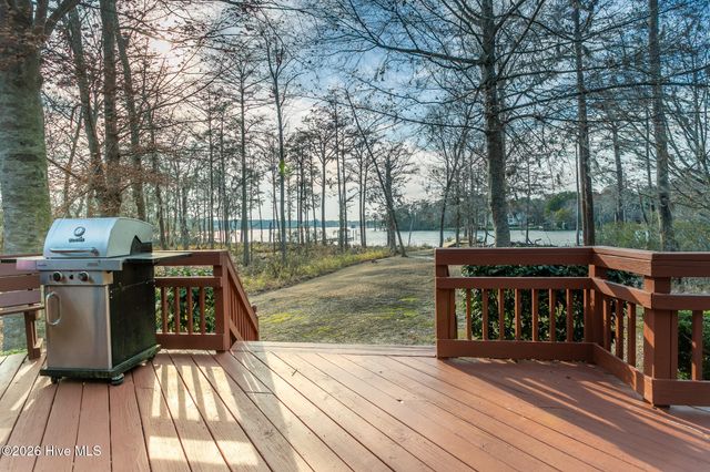 225 Beech Point Boulevard, Hertford, NC 27944