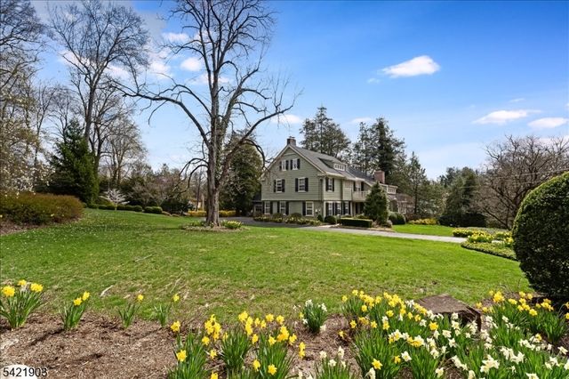 44 West Rd, Millburn Twp., NJ 07078