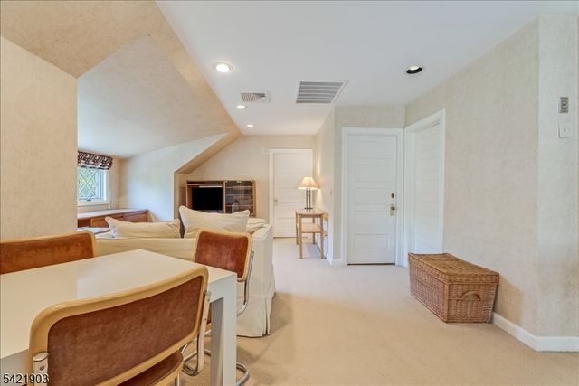 44 West Rd, Millburn Twp., NJ 07078