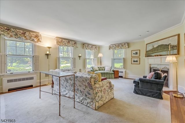 44 West Rd, Millburn Twp., NJ 07078
