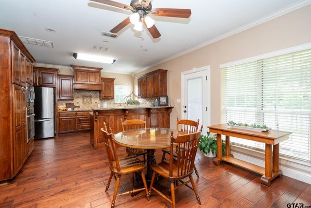 1414 Nottingham, White Oak, TX 75693