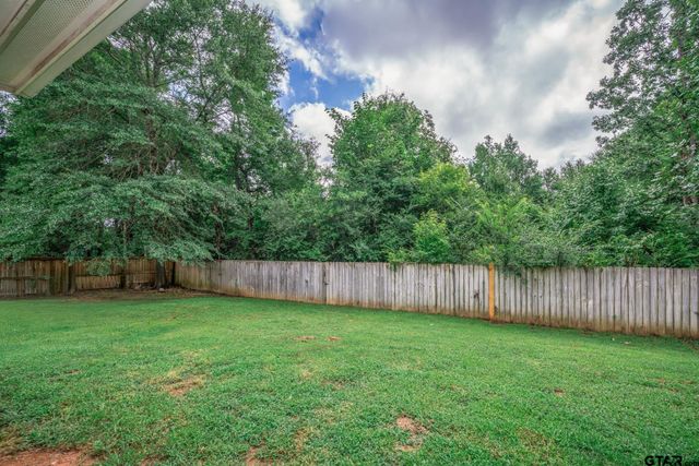 1414 Nottingham, White Oak, TX 75693