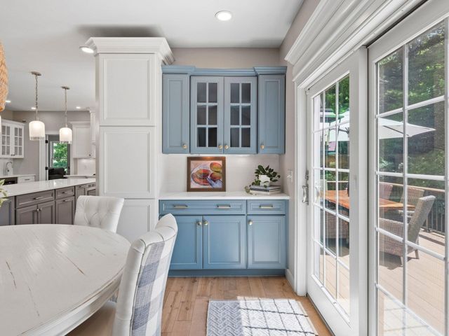 15 County Road, Bedford, NH 03110