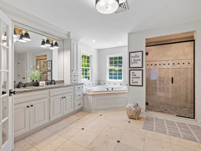 15 County Road, Bedford, NH 03110