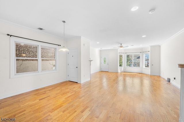233 5TH Street B, Fairview Boro, NJ 07022