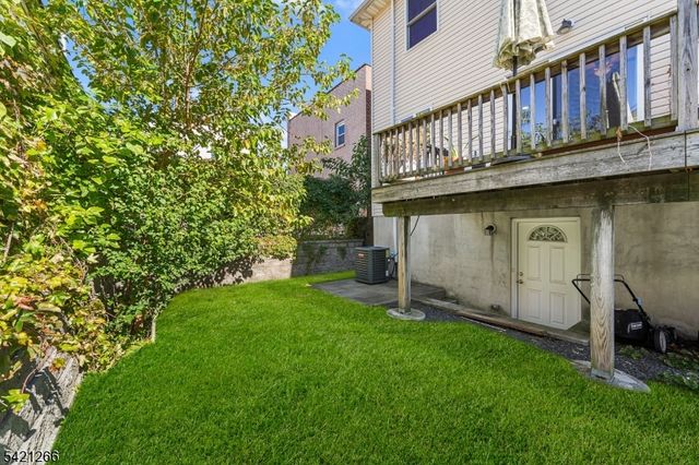 233 5TH Street B, Fairview Boro, NJ 07022