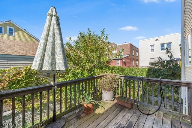 233 5TH Street B, Fairview Boro, NJ 07022