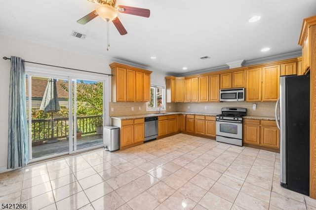 233 5TH Street B, Fairview Boro, NJ 07022