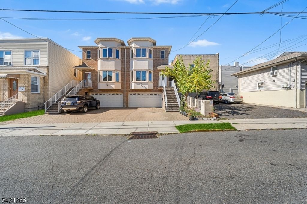233 5TH Street B, Fairview Boro, NJ 07022