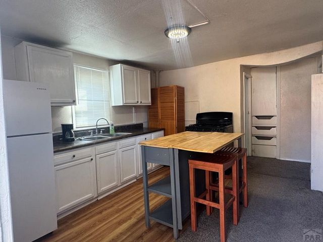 1027 E Abriendo Ave, Pueblo, CO 81004