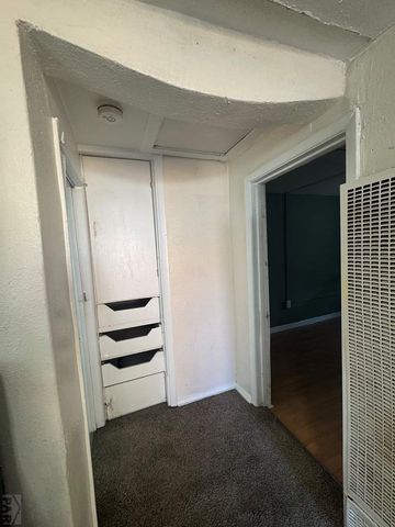 1027 E Abriendo Ave, Pueblo, CO 81004