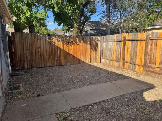 1027 E Abriendo Ave, Pueblo, CO 81004