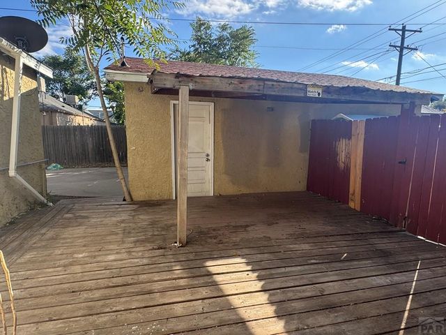 1027 E Abriendo Ave, Pueblo, CO 81004