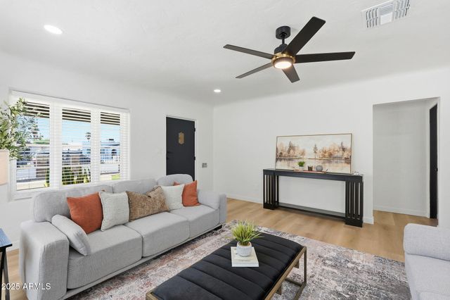 1430 E DIAMOND Street, Phoenix, AZ 85006