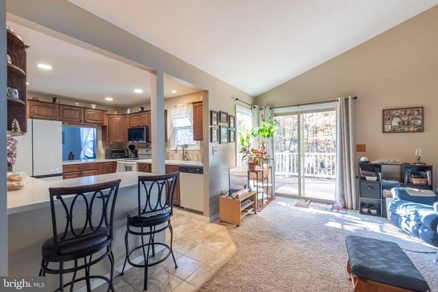 592 MELISSA LN, State College, PA 16803