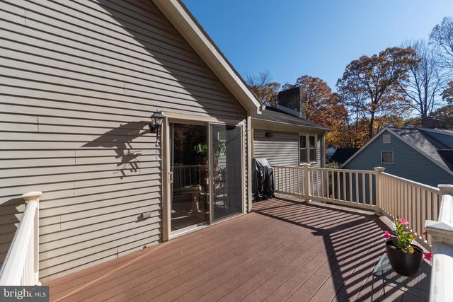 592 MELISSA LN, State College, PA 16803