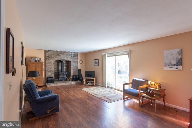 592 MELISSA LN, State College, PA 16803