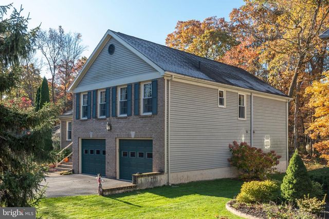 592 MELISSA LN, State College, PA 16803