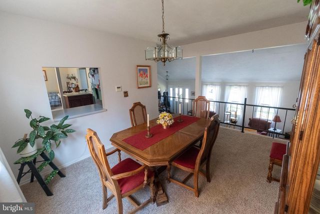 592 MELISSA LN, State College, PA 16803