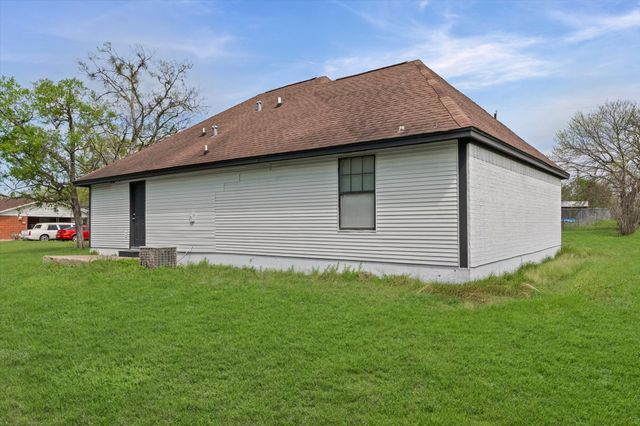 308 S Herman Street, Mexia, TX 76667