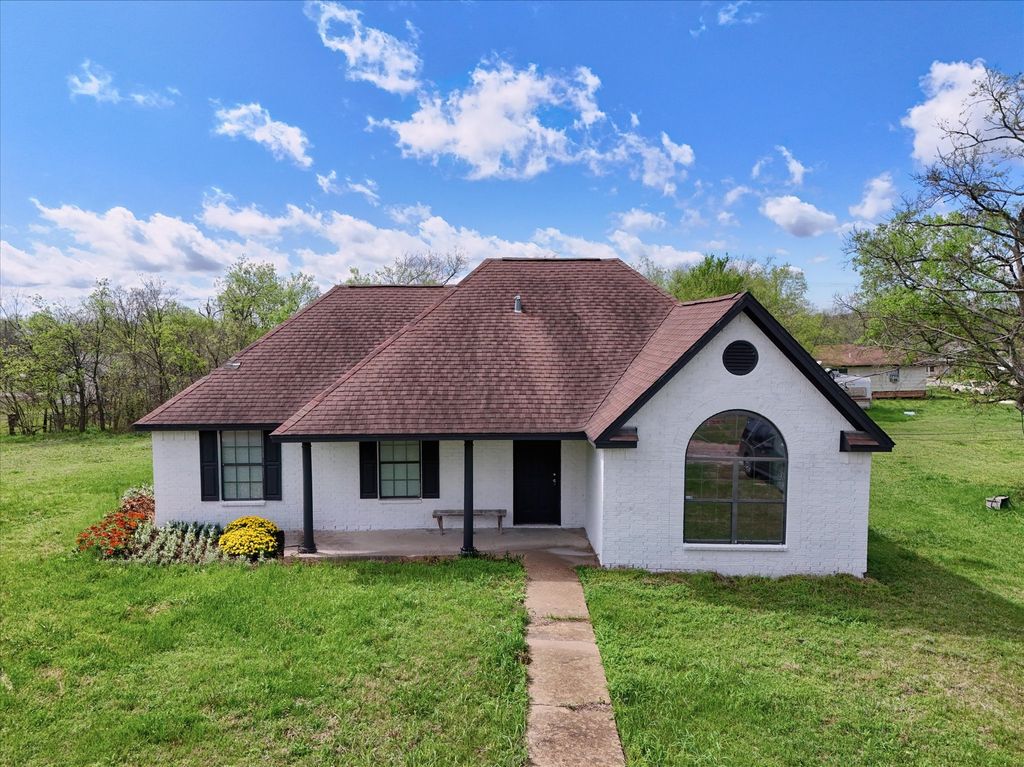 308 S Herman Street, Mexia, TX 76667