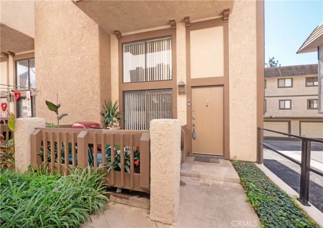 1925 E Huntington Drive E, Duarte, CA 91010