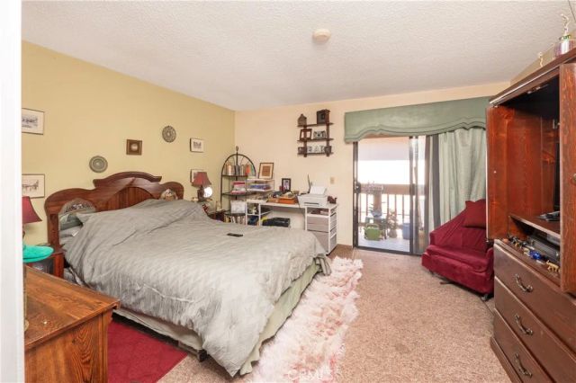 1925 E Huntington Drive E, Duarte, CA 91010