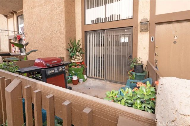 1925 E Huntington Drive E, Duarte, CA 91010