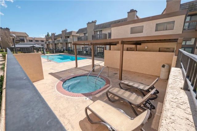 1925 E Huntington Drive E, Duarte, CA 91010