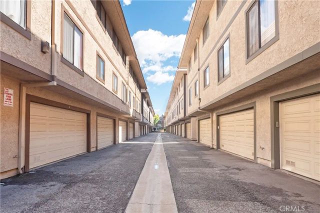 1925 E Huntington Drive E, Duarte, CA 91010