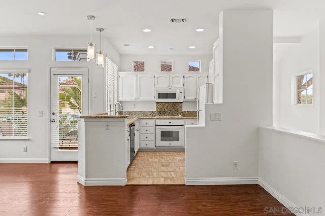 12650 Springbrook Dr A, San Diego, CA 92128