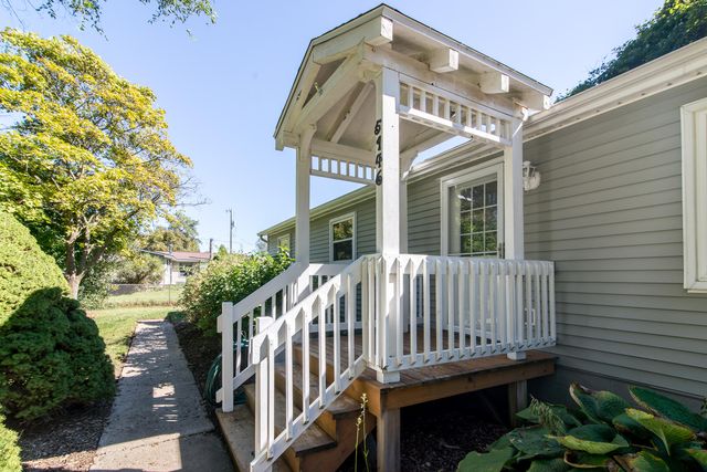 5146 Pontiac Trail, Ann Arbor, MI 48105