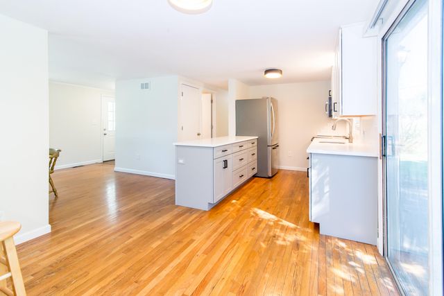 5146 Pontiac Trail, Ann Arbor, MI 48105