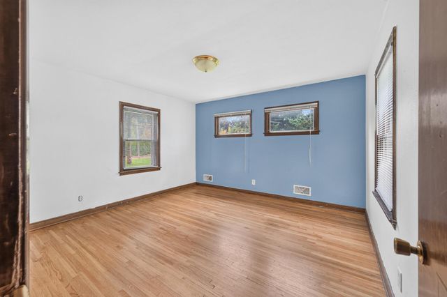 1210 County Road C East, Maplewood, MN 55109