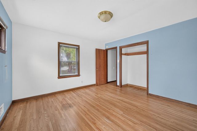 1210 County Road C East, Maplewood, MN 55109