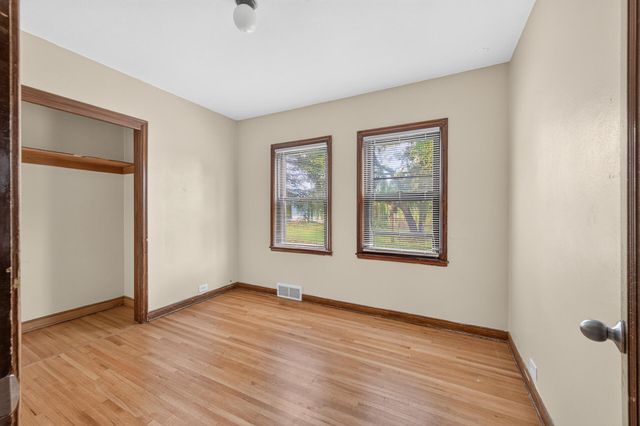 1210 County Road C East, Maplewood, MN 55109