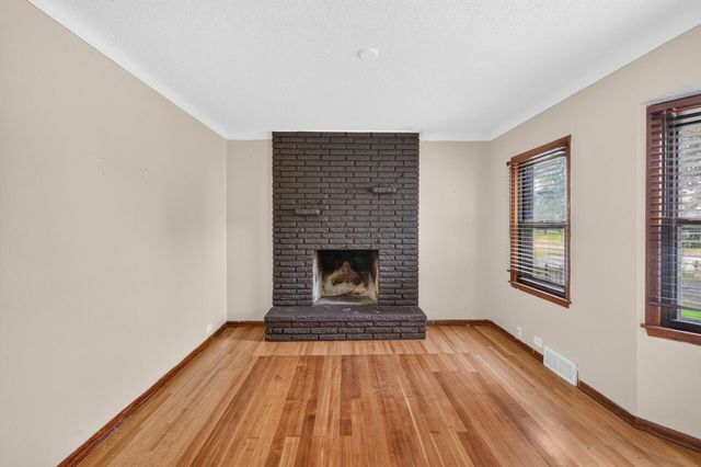 1210 County Road C East, Maplewood, MN 55109