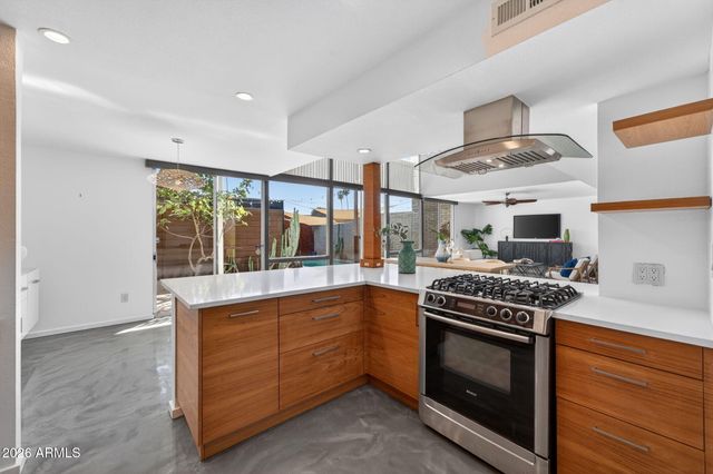 1623 E MARYLAND Avenue, Phoenix, AZ 85016