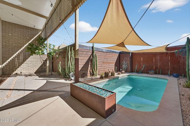 1623 E MARYLAND Avenue, Phoenix, AZ 85016