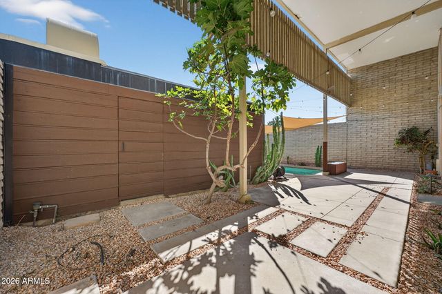 1623 E MARYLAND Avenue, Phoenix, AZ 85016