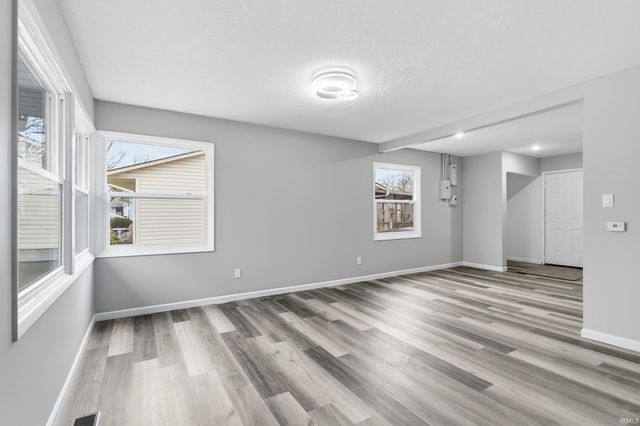 3202 Queen Street, Fort Wayne, IN 46806