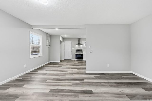 3202 Queen Street, Fort Wayne, IN 46806