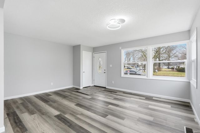 3202 Queen Street, Fort Wayne, IN 46806