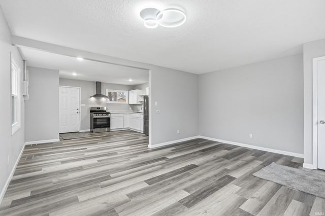 3202 Queen Street, Fort Wayne, IN 46806