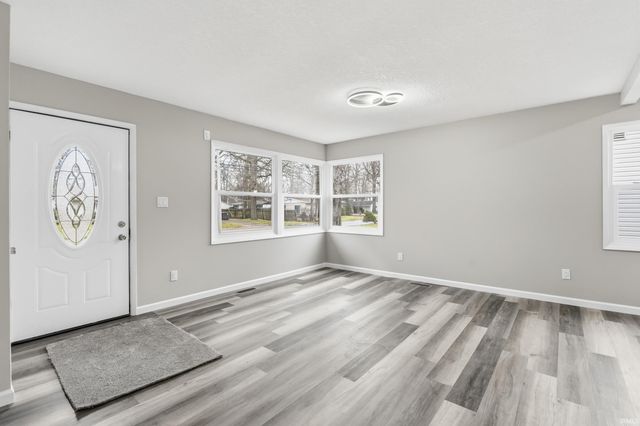 3202 Queen Street, Fort Wayne, IN 46806