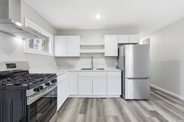 3202 Queen Street, Fort Wayne, IN 46806