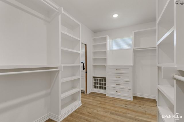 304 MARINERS WAY, Wichita Falls, TX 76308